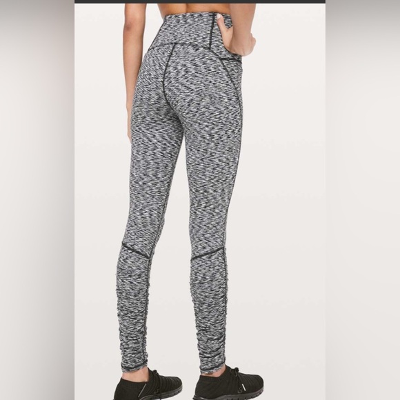 Lululemon Ready To Rulu Tight *28" size 2 - Picture 5 of 7